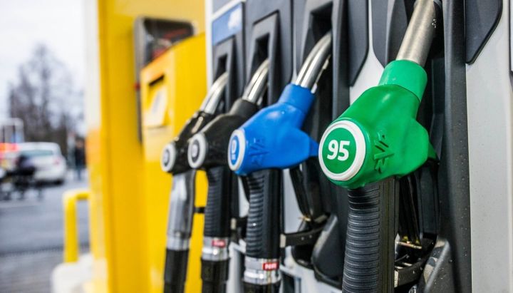 Где самая низкая стоимость на топливо, в ЛНР, ДНР или Ростовской области?