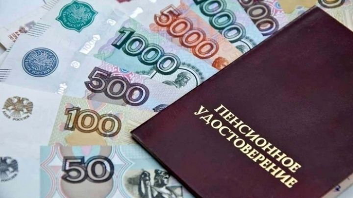 Как теперь платят пенсию за выслугу лет учителям, врачам и соцработникам в ЛНР (в вопросах и ответах)