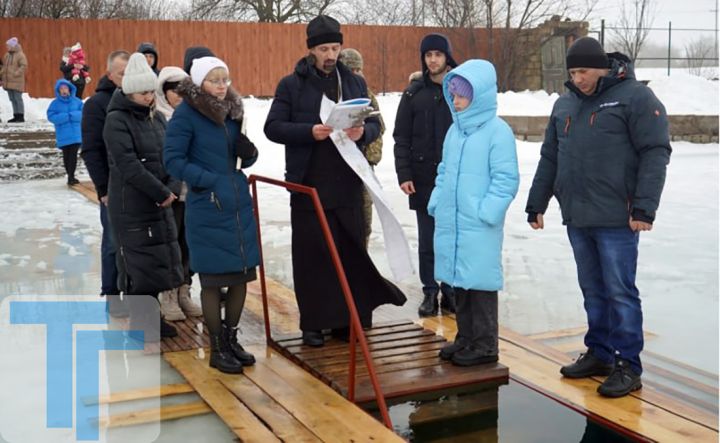 Крещение в Свердловске: как горожане отметили праздник?