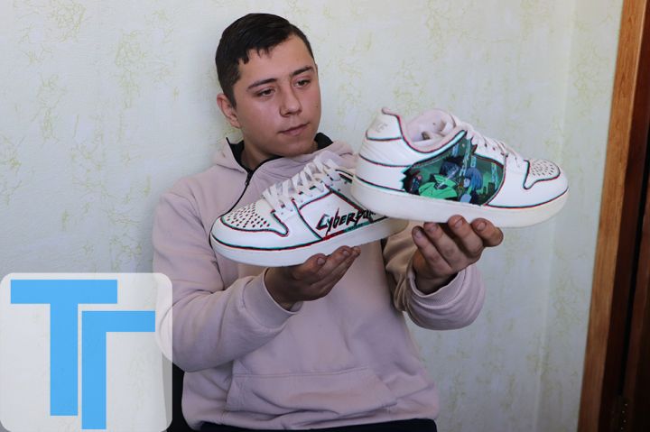 Будь стильным и уникальным: кастомизация обуви добралась до Свердловска