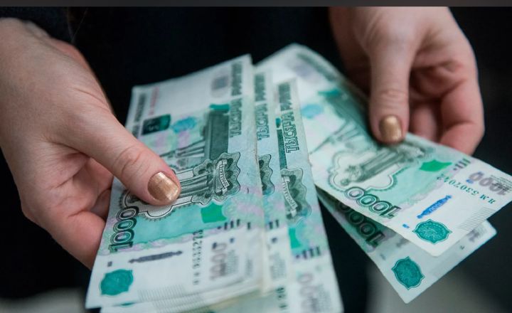 Правительство ЛНР приняло постановление об оплате труда работников госвласти: за что им будут доплачивать?