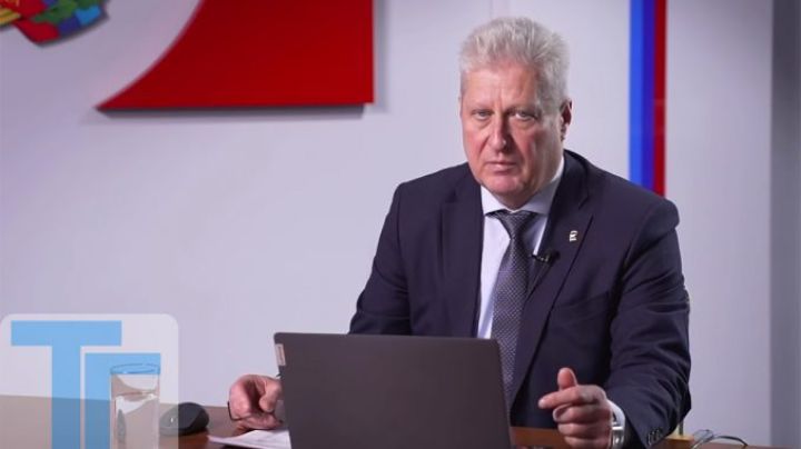 О графике работы автобусов вечером, ремонте лифтов, объездной дороге для грузовиков и справок от администрации: глава Краснодона ответил на вопросы горожан