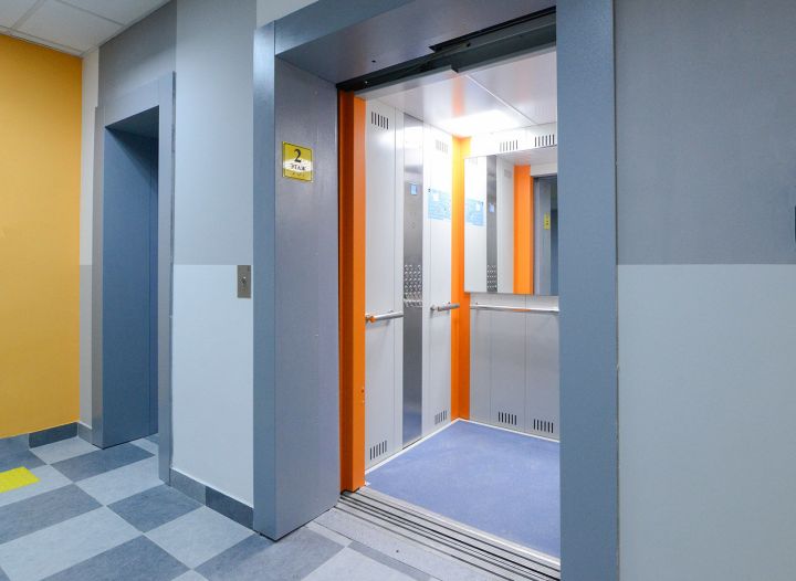 Свердловску – новые лифты, Лисичанску – теплопровод: в ЛНР в 2024 году планируют восстановить более 800 объектов