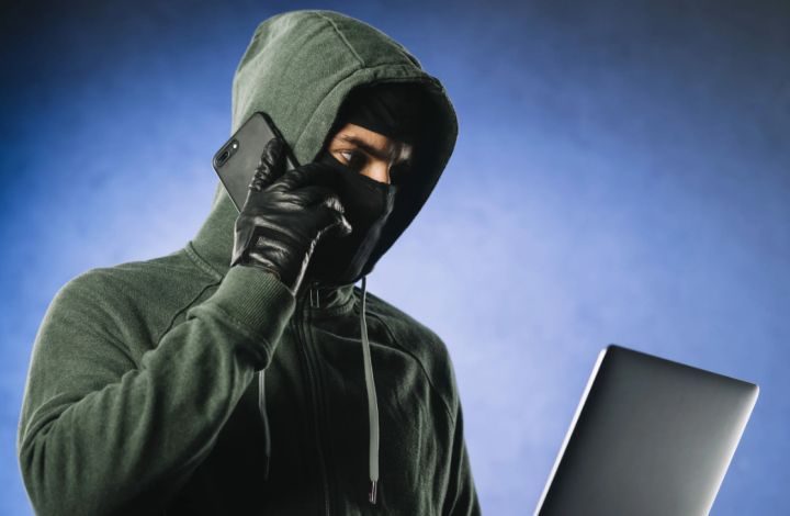 «Вашу маму похитили»: в России появился беспощадный вид телефонного мошенничества