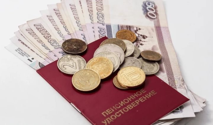 В ЛНР с 1 апреля повысят соцпенсии: нужно ли пенсионерам подавать заявление на её пересмотр?