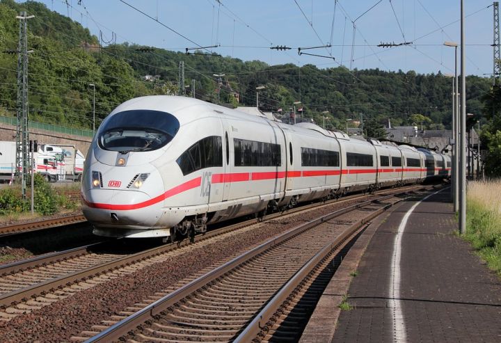 Высокоскоростные ж/д магистрали намерены построить в РФ: затронут ли они ЛНР?