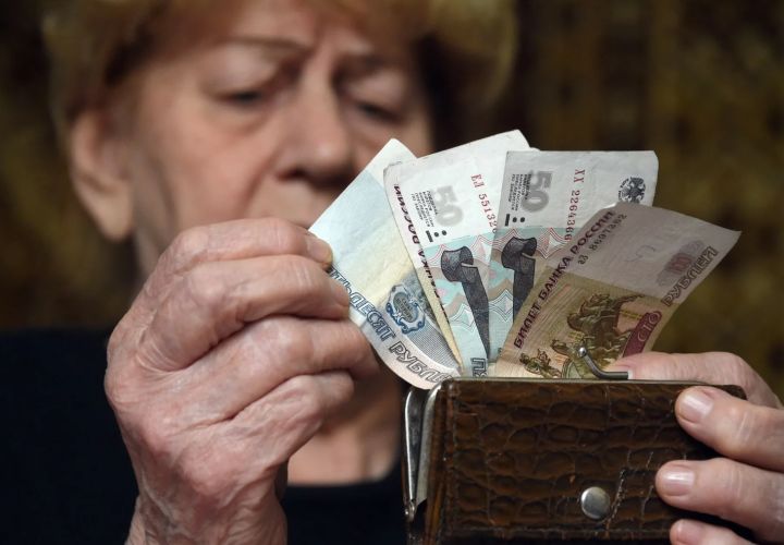 Как выходящим в 2024 году на пенсию гражданам рассчитать размер выплат?