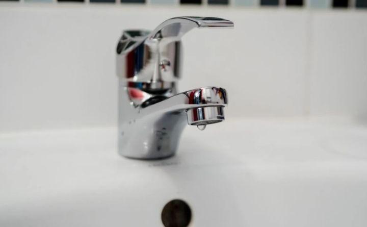 Масштабное отключение воды произошло в ЛНР 8 марта: кто остался без водоснабжения?