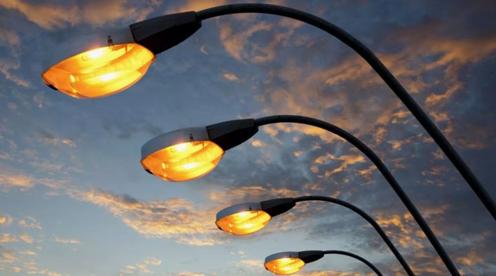 На каких улицах Луганска в 2024 году появится наружное освещение?