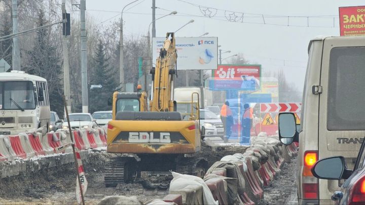 Когда в Луганске завершат демонтаж рельсов и насколько выполнен ремонт по улице Оборонной?
