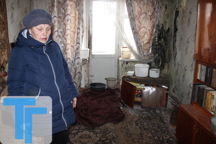 Дырявая крыша – когда будет ремонт? Как в доме №19 в Молодогвардейске водой заливало целый подъезд