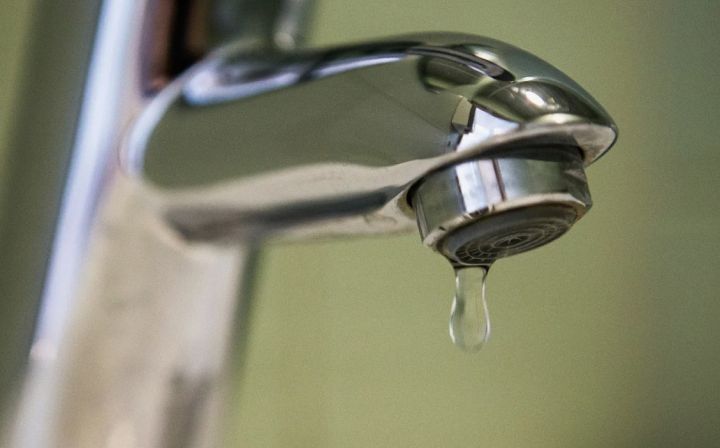 Внимание, абоненты «Луганскводы»! Порыв в одном из районов ЛНР оставил без воды некоторые посёлки на пару дней