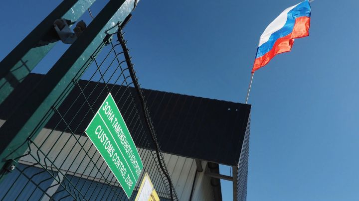 Два пункта пропуска в ЛНР начнут работать по-новому из-за ремонта дороги