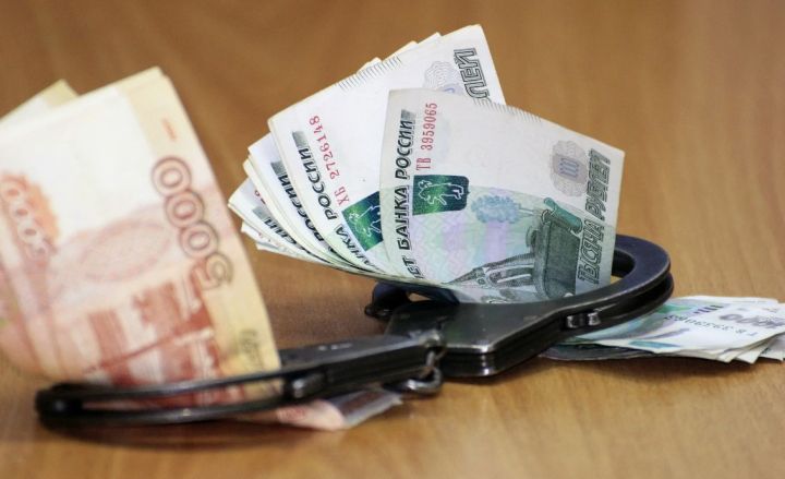 На директора ЖКХ в одном из районов ЛНР завели уголовное дело за взятку