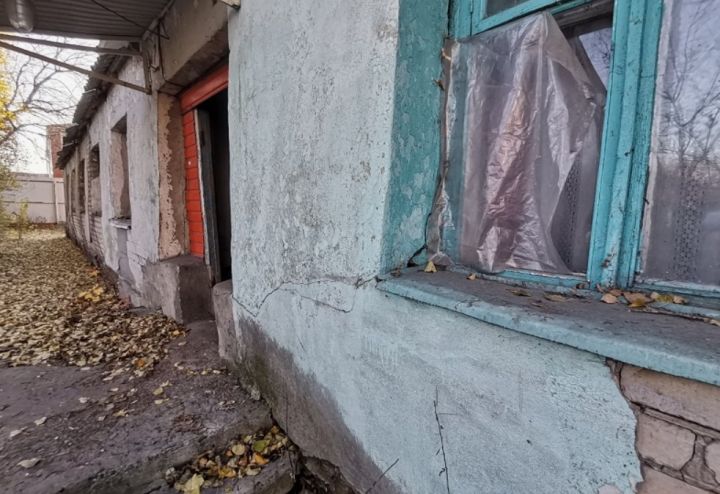 Всё о бесхозных домах в ЛНР: у кого могут забрать жильё и как избежать национализации?