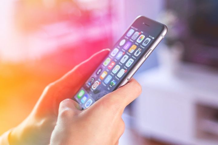 МКС предложил абонентам выгодный пакет ко Дню Космонавтики