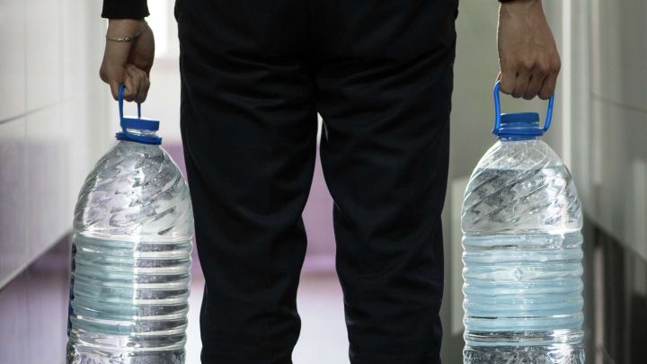 Некоторые адреса Луганска останутся без воды на сутки: кому стоит сделать запас?