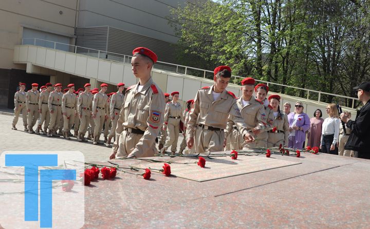 Школьники ЛНР получили звание юнармейца:  в чём заключаются цели этого движения?