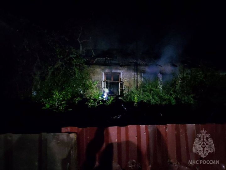 Курение убивает! В ЛНР за сутки из-за сигарет сгорело два дома и погиб человек