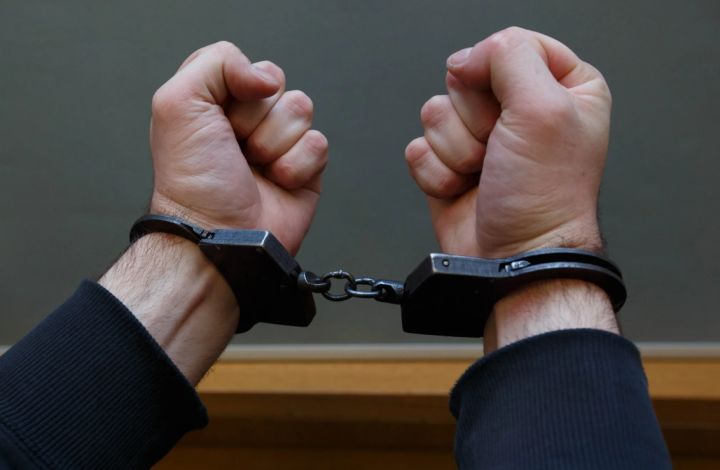 В ЛНР будут судить 57-летнего мужчину, который избил и задушил пенсионерку