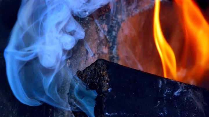 В Свердловске три человека отравились угарным газом