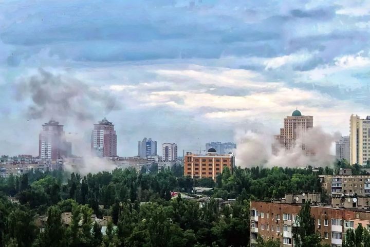 ВСУ в День Победы обстреляли Донецк, используя HIMARS: есть погибшие и раненые