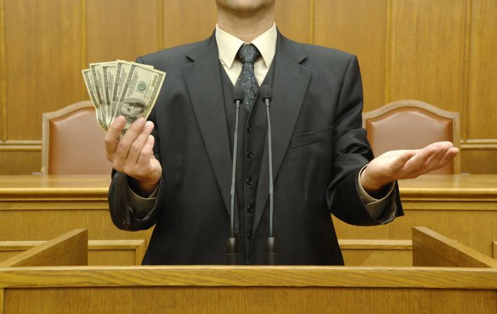 Причастных к коррупции чиновников ЛНР будут включать в спецреестр