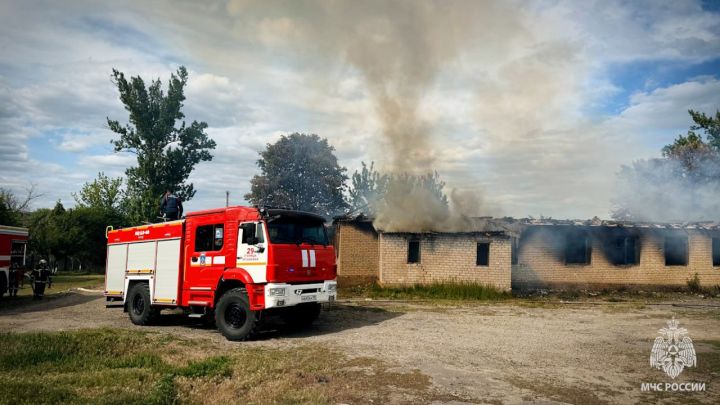 Здание бывшего сельсовета сгорело в одном из сёл ЛНР