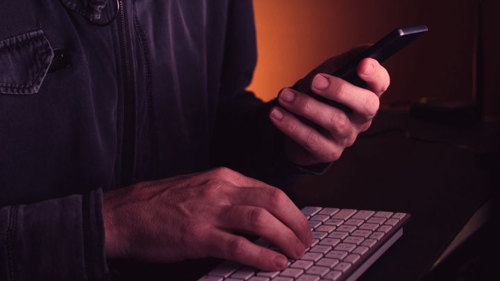 Не опять, а снова: в России появилась новая схема мошенничества с пенсиями