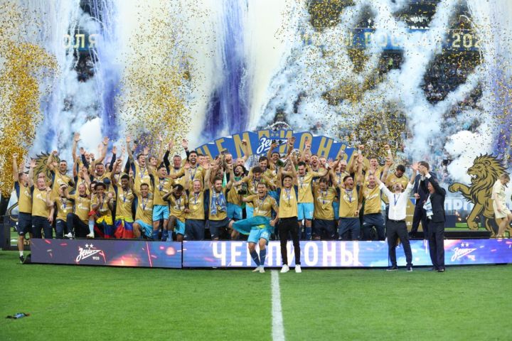 Воспитанник луганской спортшколы Семак привёл «Зенит» к шестому подряд чемпионству в РПЛ