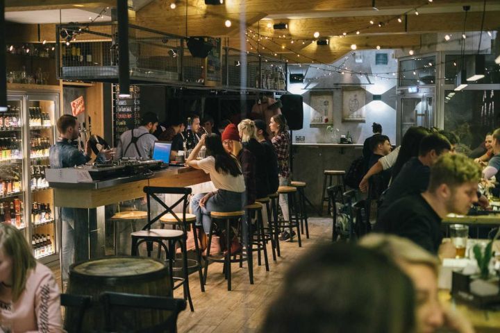 Почти 800 кафе и ресторанов в ЛНР работают без оформления специальных документов