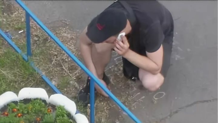 Стали свидетелем закладки наркотиков в клумбах? МВД по ЛНР сообщает, как действовать в таком случае, чтобы не стать жертвой этих людей