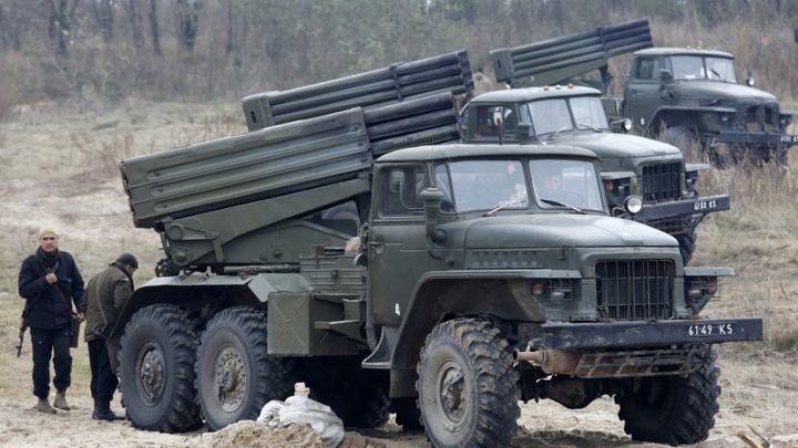 ВСУ обстреляли из «Градов» Золотое-5: повреждены многоквартирные дома