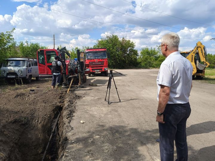 Строят новые напорные водоводы: глава Краснодона рассказал, как в городе налаживают водоснабжение
