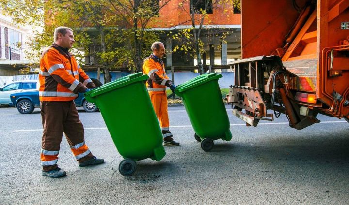 С июля в ДНР начнут действовать новые правила по вывозу мусора: будет ли такое в ЛНР?
