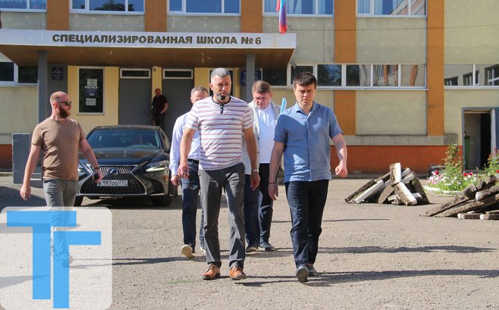 Губернатор Красноярского края посетил Свердловск