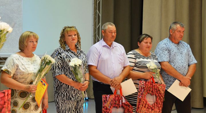 Краснодон отметил День семьи, любви и верности