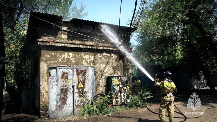 В Луганске пожарные ликвидировали возгорание на электроподстанции