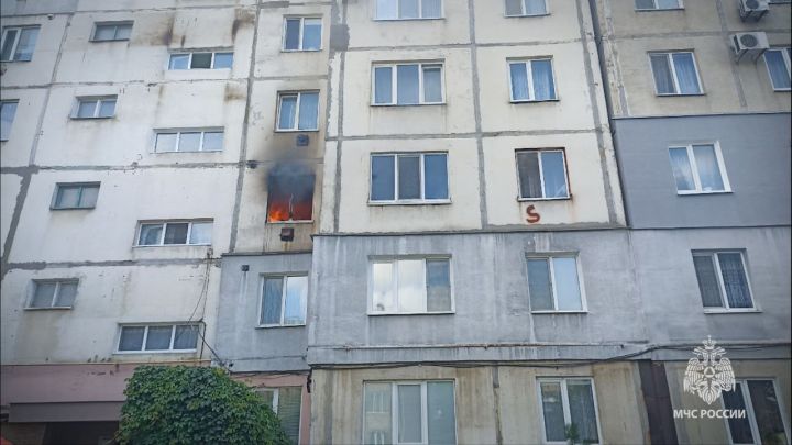 В одном из городов ЛНР горела многоэтажка: спасены десять человек