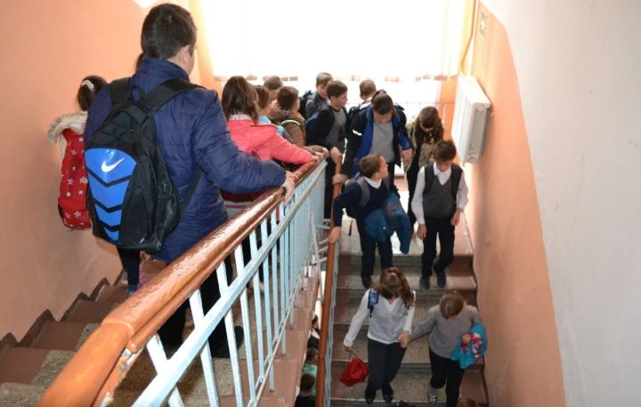 С 1 сентября во всех школах, детсадах и университетах начнут обучать правильной эвакуации