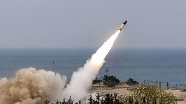 Над Севастополем сбили несколько ракет ATACMS: в городе эвакуация