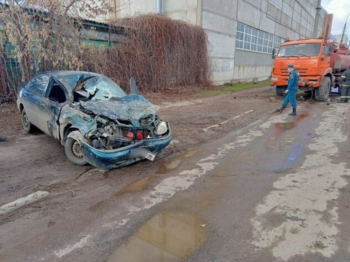 ДТП в Луганске: пострадали два человека