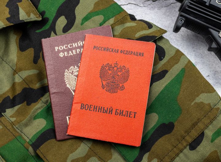 Вступившие в гражданство РФ жители ЛНР лишатся своего паспорта за отказ встать на воинский учёт
