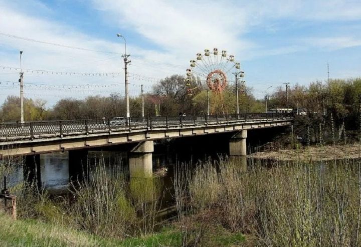 В столице ЛНР некоторым автомобилям запретят ездить по мостам через реку Лугань