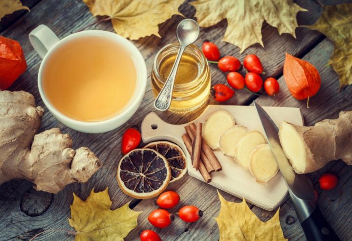 Правильный рацион и вакцинация: врачи порекомендовали, как укрепить здоровье к осеннему сезону