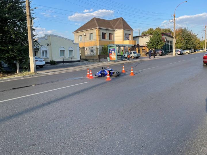 Неосторожность на дороге привела к гибели 18-летнего парня: подробности смертельного ДТП в Луганске