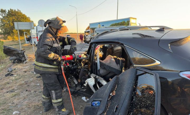 Выезд на встречку закончился трагедией: очередное смертельное ДТП случилось на трассе в ЛНР