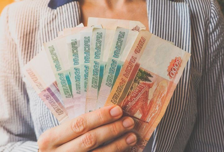 Учителю в ЛНР помогли добиться перерасчёта зарплаты лишь при содействии прокуратуры