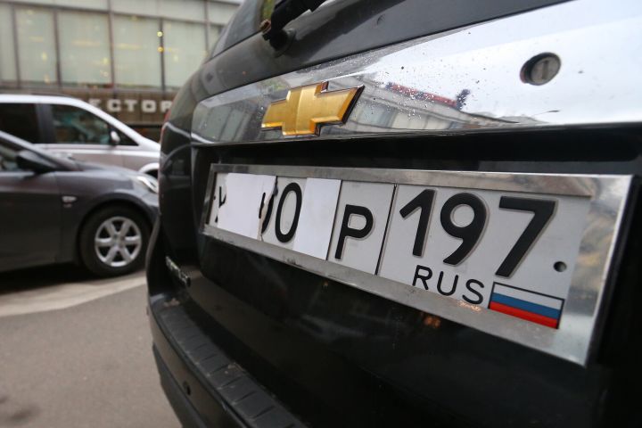 Водителей ЛНР будут лишать прав на 1,5 года за скрытые автомобильных номеров