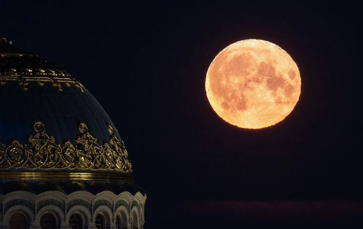 Не пропустите последнее суперлуние в 2024 году: что это за явление и является ли это нормой